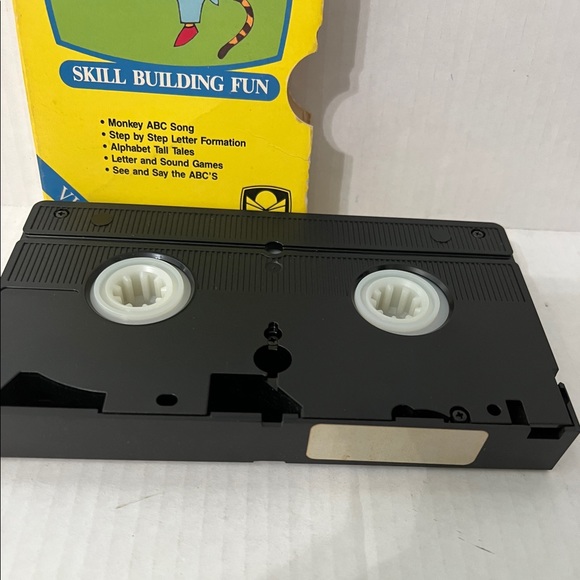 Golden Book Video Know Your Alphabet VHS - Picture 3 of 5
